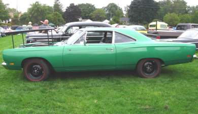 1969 Plymouth Road Runner 440 Six-BBL
