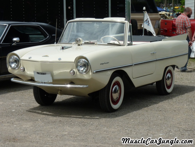 1961 Amphicar Front Left