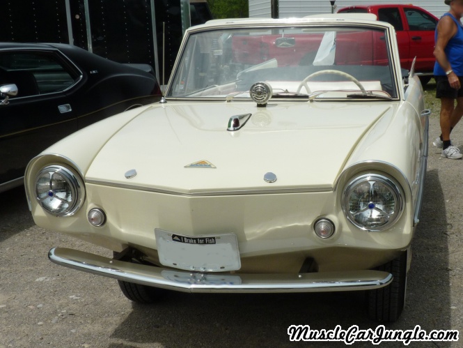 1961 Amphicar Front