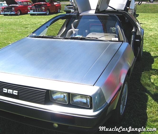 Delorean DMC Front Left