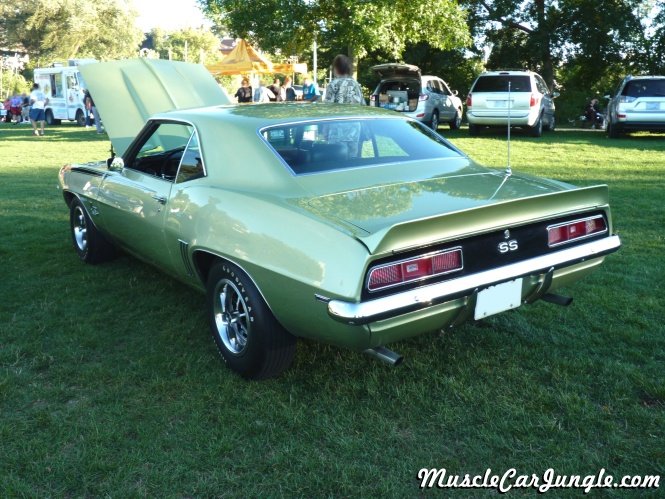 1969 SS 396 Camaro Left Right