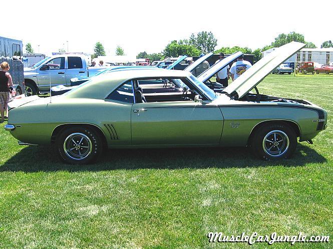 1969 SS 396 Camaro Right Side