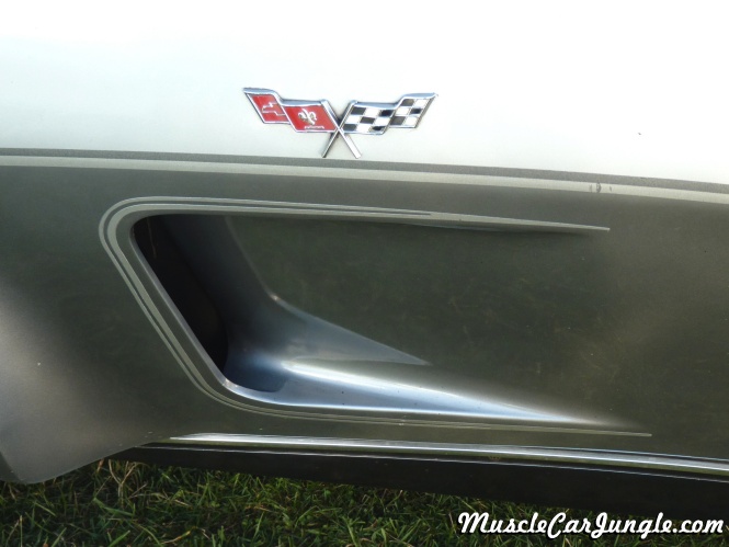 1978 Silver Anniversary Corvette Fender Vent
