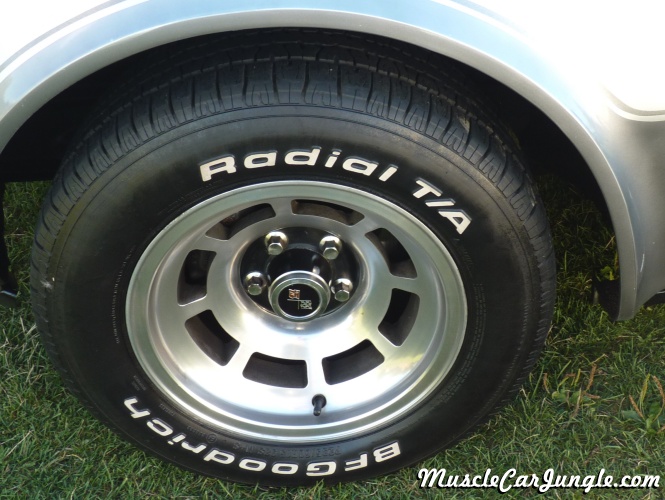 1978 Silver Anniversary Corvette Wheel