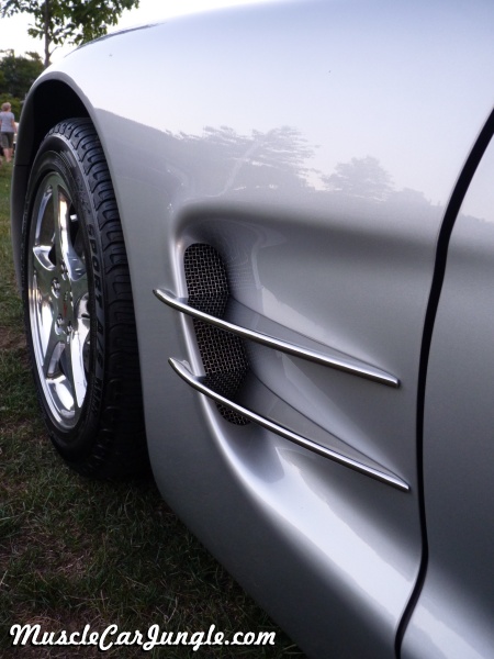 2003 Vette Convertible Fender Vent