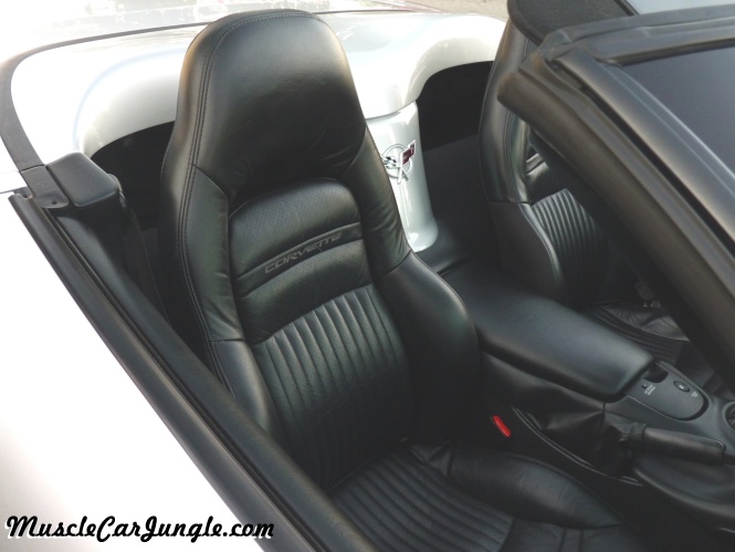 2003 Vette Convertible Seats