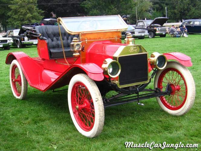 1911 Model T Ford Right Side