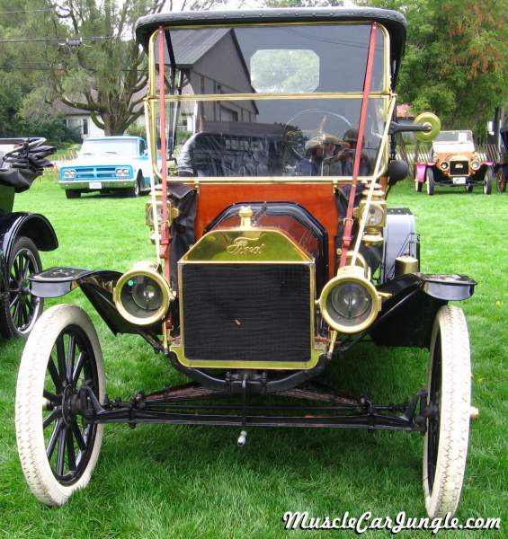 Ford Model T Pickup Front