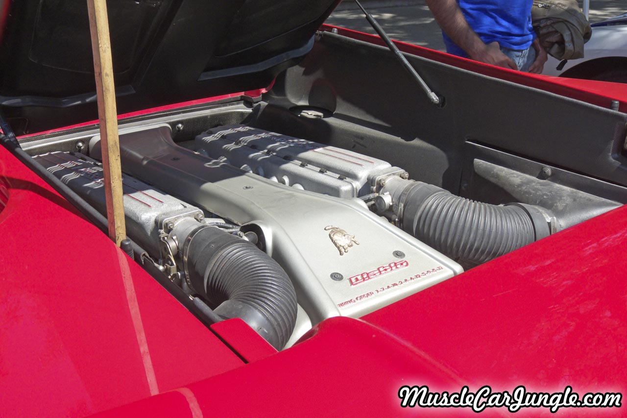 1994 Lamborghini Diablo Engine