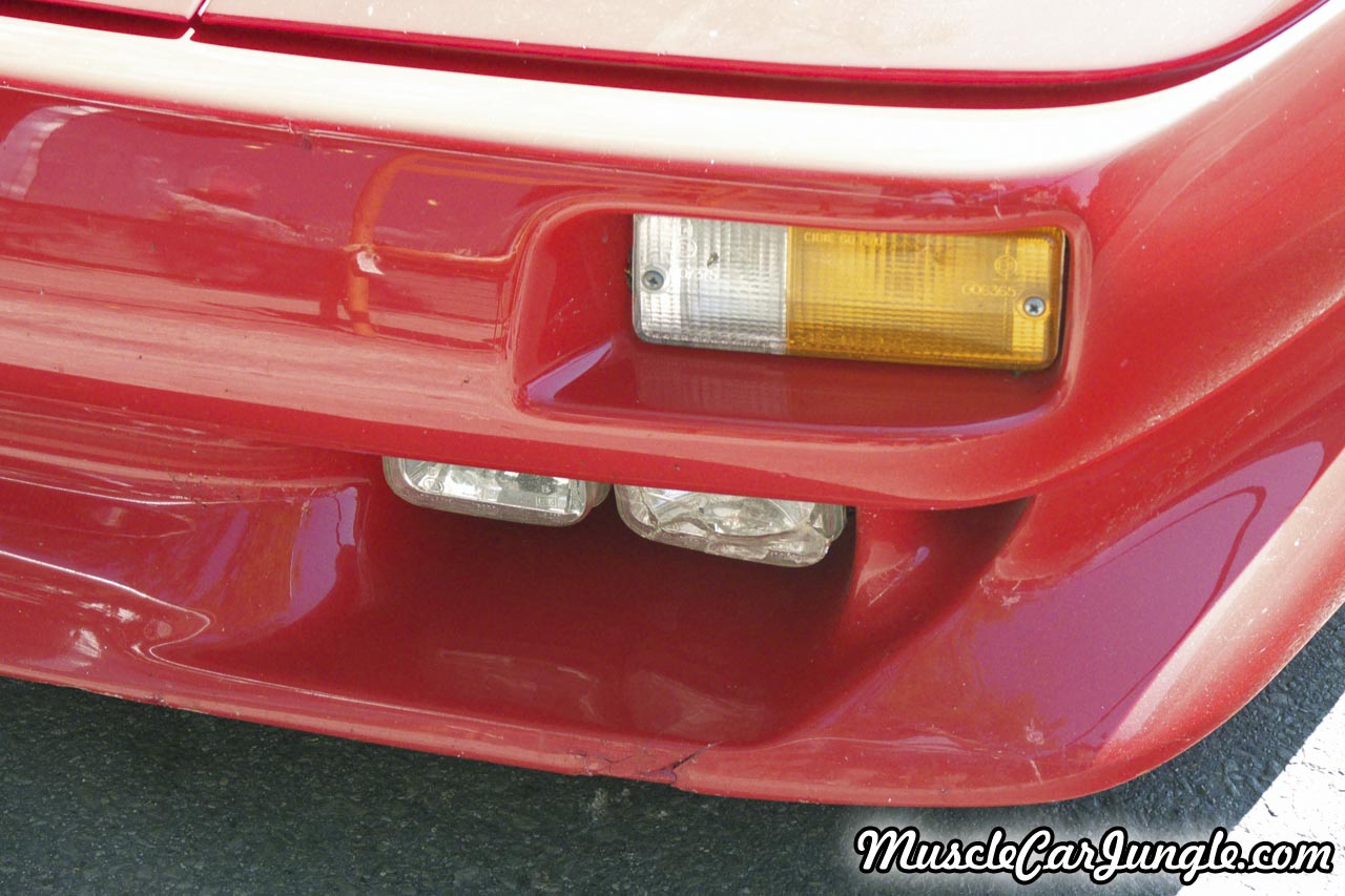 1994 Lamborghini Diablo Front Signal