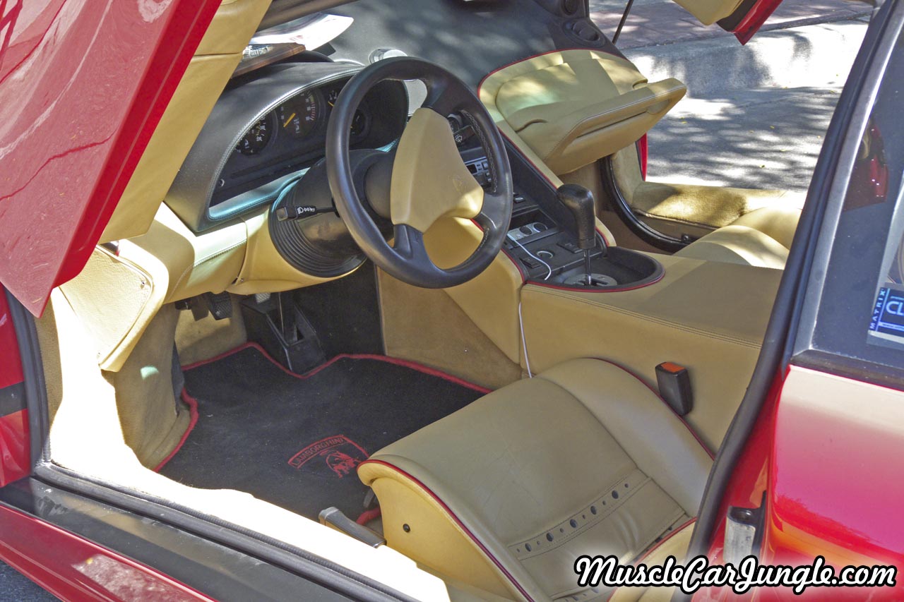 1994 Lamborghini Diablo Interior
