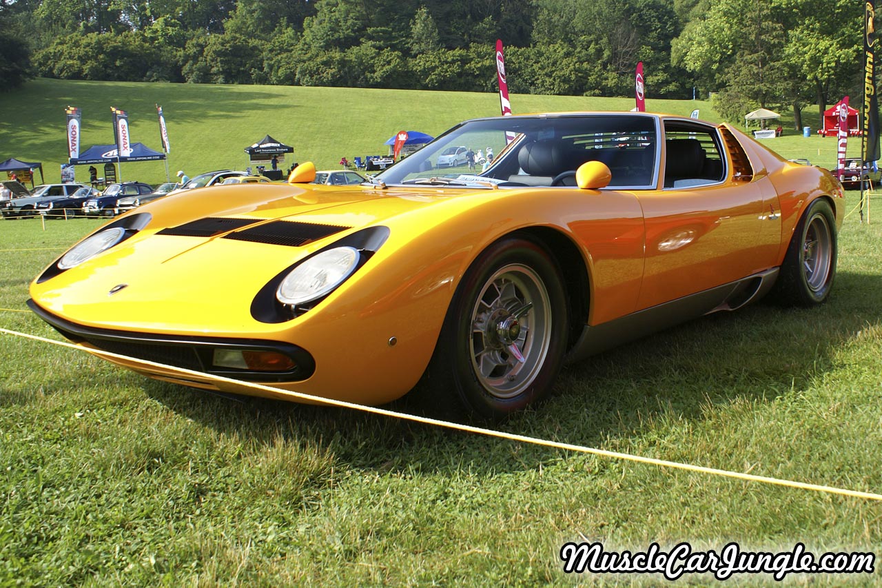 1971 Miura SV Front Left
