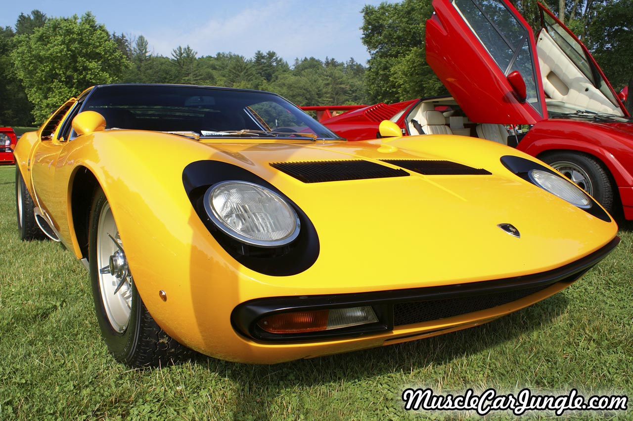 1971 Miura SV Front Right