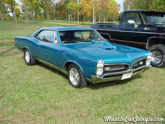 1967 GTO Front Right